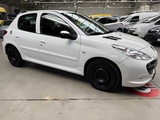 Minituur van 2011 Peugeot 206 Benzine
