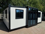Minituur van 2025 Rhino-Houses 36,5 m2 2 slaapkamers, badkamer en keuken Mobiele woonunit / Tiny house