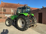 Minituur van Deutz-Fahr DX6.06 Vierwielaangedreven landbouwtractor