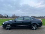 Miniaturansicht von Volkswagen - Passat - 3.2 V6 Highline 4M - PKW - 2006