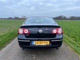 Miniaturansicht von Volkswagen - Passat - 3.2 V6 Highline 4M - PKW - 2006