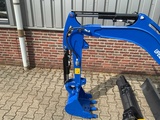 Minituur van UF Equipment NM-18 Rupsgraafmachine
