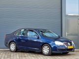 Miniaturansicht von Volkswagen - 2006 - Jetta - 1.6 FSI Comfortline - 45-TJ-ZB
