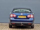 Miniaturansicht von Volkswagen - 2006 - Jetta - 1.6 FSI Comfortline - 45-TJ-ZB