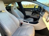 Minituur van Mercedes-Benz - CLA-klasse - 180 Ambition - 1-TJP-81 - 2014