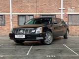 Minituur van Cadillac Six Door Limousine Superior 6-Deurs Rouwauto 2010
