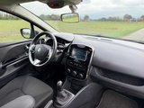 Miniaturansicht von Renault - 2014 - Clio Kombi - 1.5 dCi Nacht&amp;Tag - 1-TZR-31