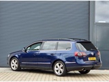 Miniaturansicht von Volkswagen - 2010 - Passat Variant - 1.4 TSI Comfl BlueM - 65-LBT-3