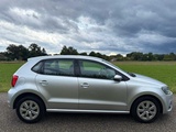 Miniaturansicht von Volkswagen - 2016 - Polo - 1.2 TSI Comfortline - JS-451-D