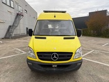 Miniaturansicht von MERCEDES - 2013 - KRANKENWAGEN - Krankenwagen