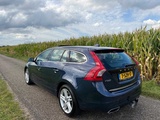Miniaturansicht von Volvo - 2013 - V60 - 2.4 D6 AWD Pl.i Summe. - 7-SZH-17