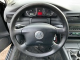 Miniaturansicht von 2004 - Volkswagen - Passat - 2.0-20V Arctic - PKW