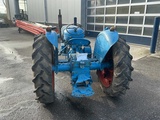 Minituur van 1953 Fordson MAJOR Tweewielaangedreven landbouwtractor