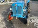 Minituur van 1953 Fordson MAJOR Tweewielaangedreven landbouwtractor