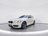 Miniaturansicht von BMW 1er 118i Auto 2011 | J-005-GS