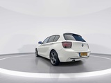 Miniaturansicht von BMW 1er 118i Auto 2011 | J-005-GS