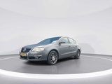 Miniaturansicht von Volkswagen Passat 1.8 TFSI Comfortline - 2008 | 50-GFH-2