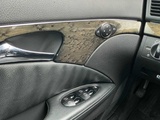 Miniaturansicht von 2003 - Mercedes-Benz - E-Klasse - 240 Avantgarde - Personenwagen