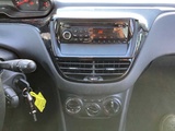 Miniaturansicht von 2013 - Peugeot - 208 - 1.0 VTi Access - PKW