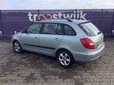 Miniaturansicht von 2010 - Skoda - Fabia Combi - 1.2 TDI Greenline - PKW