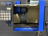 Minituur van 2013 Hwacheon Vesta 1000 CNC Universeel machinecentrum