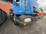 Minituur van IVECO Cargo haakarm uit 2015 – incl. 3 containers