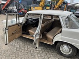 Miniaturansicht von Mercedes Benz 200 Oldtimer von 1966