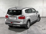 Minituur van Chevrolet Orlando 1.8 LTZ 7-Persoons 141pk 2011, 64-RFZ-3