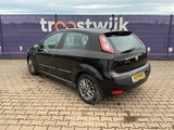 Miniaturansicht von 2011 - Fiat - Punto Evo - 1.3 M-Jet Dynamic - PKW