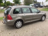 Minituur van 2004 Peugeot 307 SW 1.6 16V Personenauto
