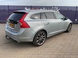 Miniaturansicht von 2013 - Volvo - V60 - 2.4 D6 AWD Pl.i.Pu.L - PKW