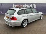 Miniaturansicht von 2006 - BMW - 3er Touring - 320i High Executive - PKW