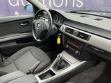 Miniaturansicht von 2006 - BMW - 3er Touring - 320i High Executive - PKW