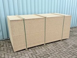 Minituur van 50x Spaanplaat 2690x1100x22mm. Geschikt voor stellingen / vlonders / legborden