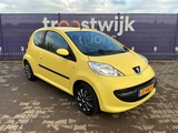 Minituur van 2005 - Peugeot - 107 - 1.0-12V XR - Personenauto