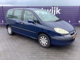 Minituur van 2005 - Peugeot - 807 - 2.0 SR Premium - Personenauto
