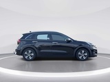 Minituur van Kia Niro 1.6 GDi Hybrid Executive Line 2019 | G-749-BL