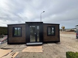 Minituur van 2025 Rhino Houses 36,5 m2 2 slaapkamers, badkamer en keuken Mobiele woonunit / Tiny house
