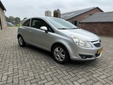 Minituur van 2009 Opel Corsa Personenauto