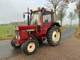 Minituur van 1981 International 745xl Tweewielaangedreven landbouwtractor