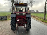 Minituur van 1981 International 745xl Tweewielaangedreven landbouwtractor