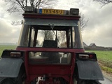 Minituur van 1981 International 745xl Tweewielaangedreven landbouwtractor