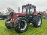 Minituur van 1986 Case international 1056 AXL Vierwielaangedreven landbouwtractor