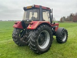Minituur van 1986 Case international 1056 AXL Vierwielaangedreven landbouwtractor