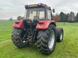 Minituur van 1986 Case international 1056 AXL Vierwielaangedreven landbouwtractor