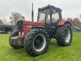Minituur van 1986 Case international 1056 AXL Vierwielaangedreven landbouwtractor