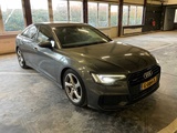 Minituur van 2019 Audi A6 Limousine S-line mild hybrid