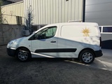 Minituur van 2013 Peugeot Partner Bedrijfswagen (marge)