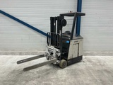Minituur van Crown - Reach truck met klem