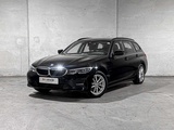 Minituur van BMW 330e Touring G21 292pk 2021 (Origineel-NL + 1e Eigenaar), K-451-VL